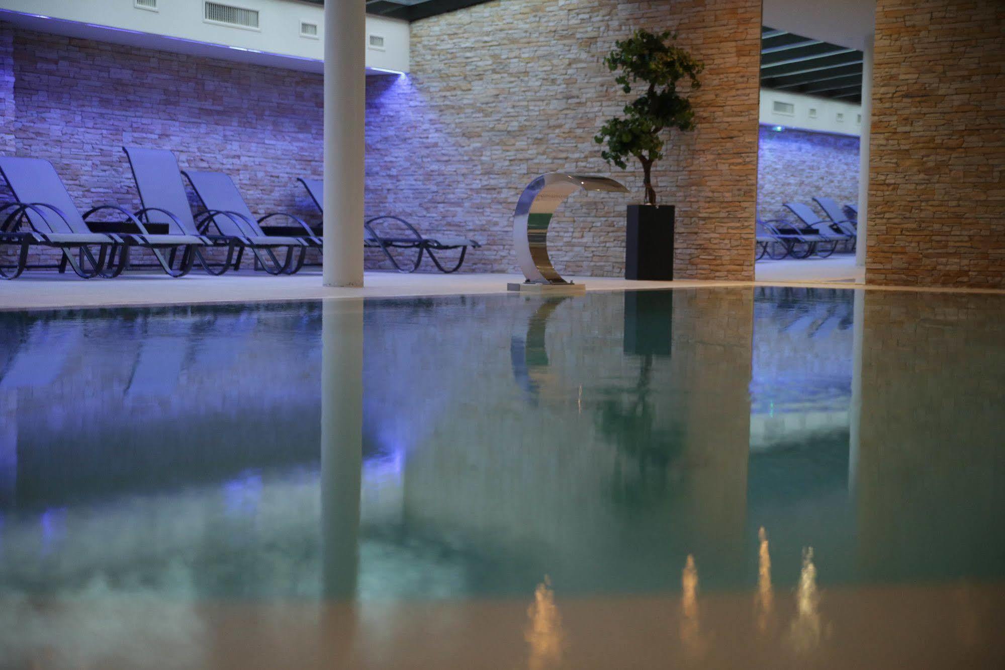 Hotel Au Nid De Cigognes Ostheim Eksteriør bilde